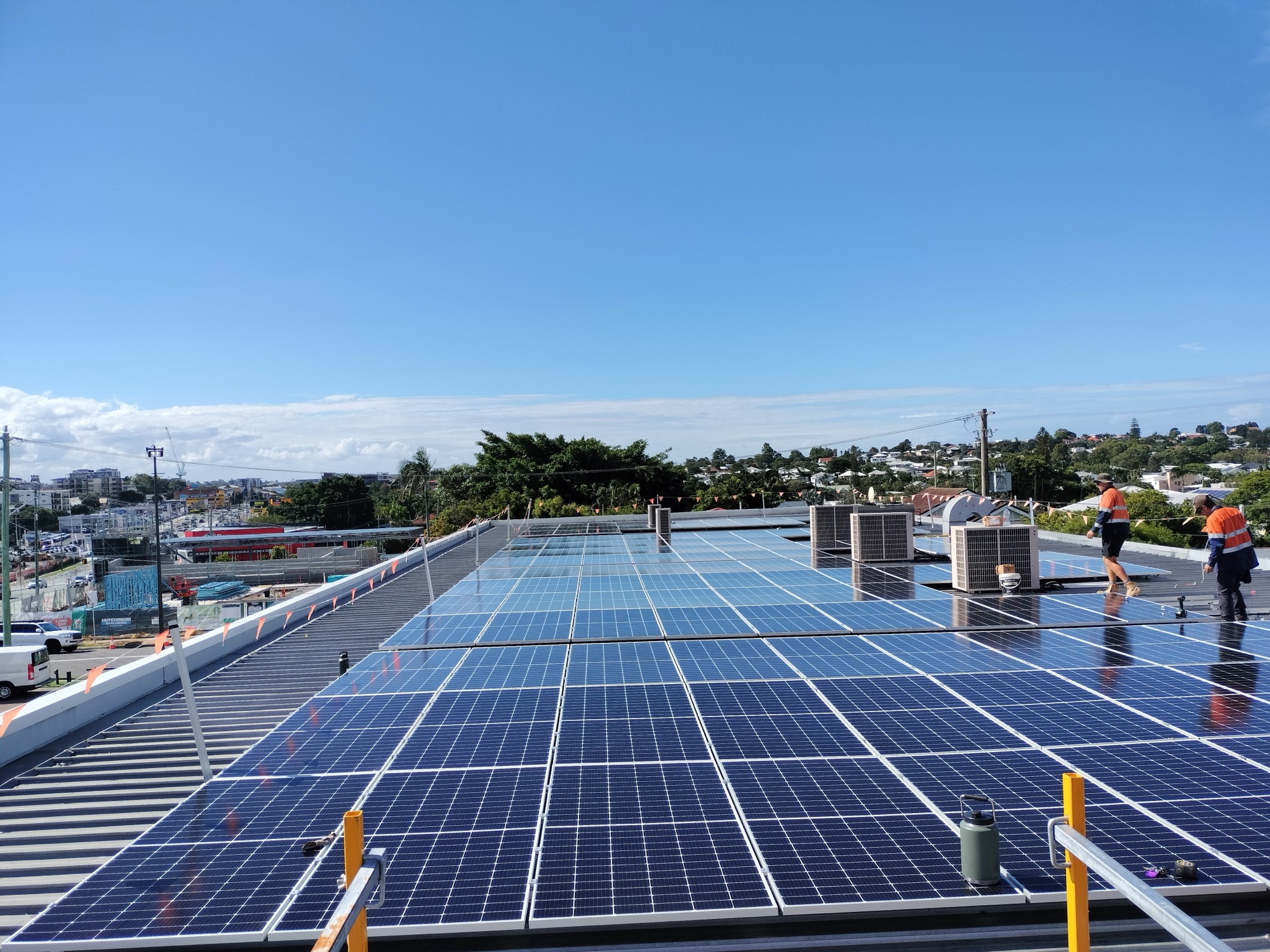 Commercial rooftop solar panel array